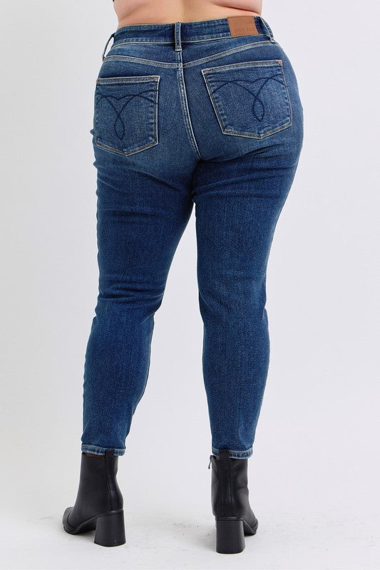 Judy Blue Full Size Run Mid-Rise Waist Skinny Jeans with