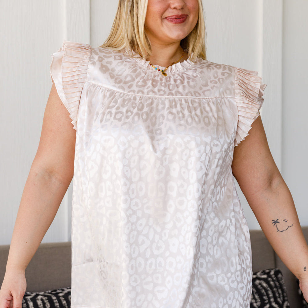 City Escape Top in Pearl