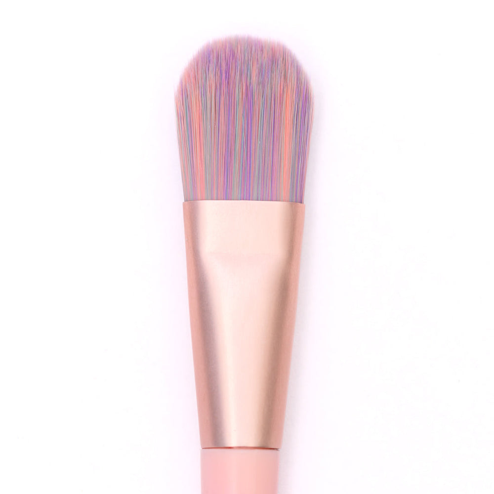 
                      
                        Loud and Clear Bronzer Brush
                      
                    